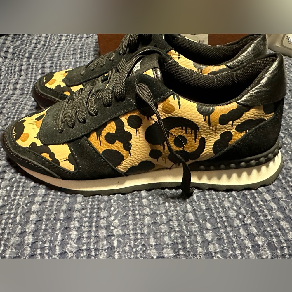 Moonlight Coach Sneakers size 5.5